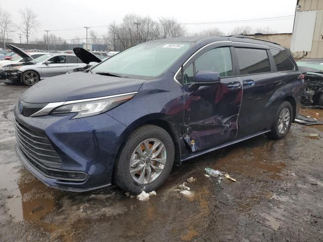 TOYOTA SIENNA LE 2022 5tdkskfc4ns053918