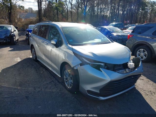 TOYOTA SIENNA 2023 5tdkskfcxps077823