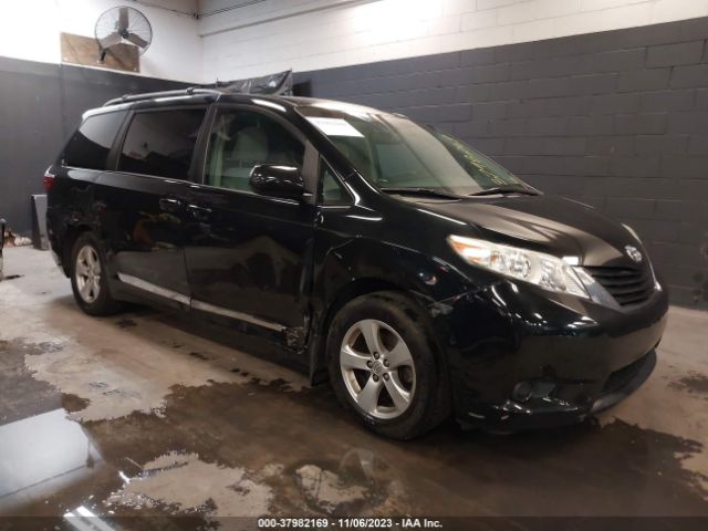 TOYOTA SIENNA 2017 5tdkz3dc0hs869811