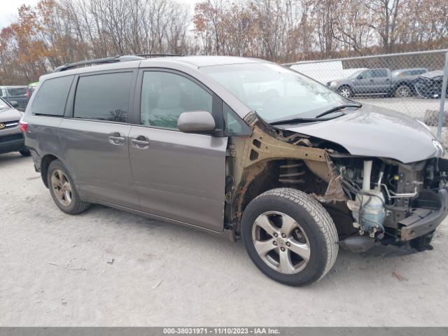 TOYOTA SIENNA 2017 5tdkz3dc0hs900667