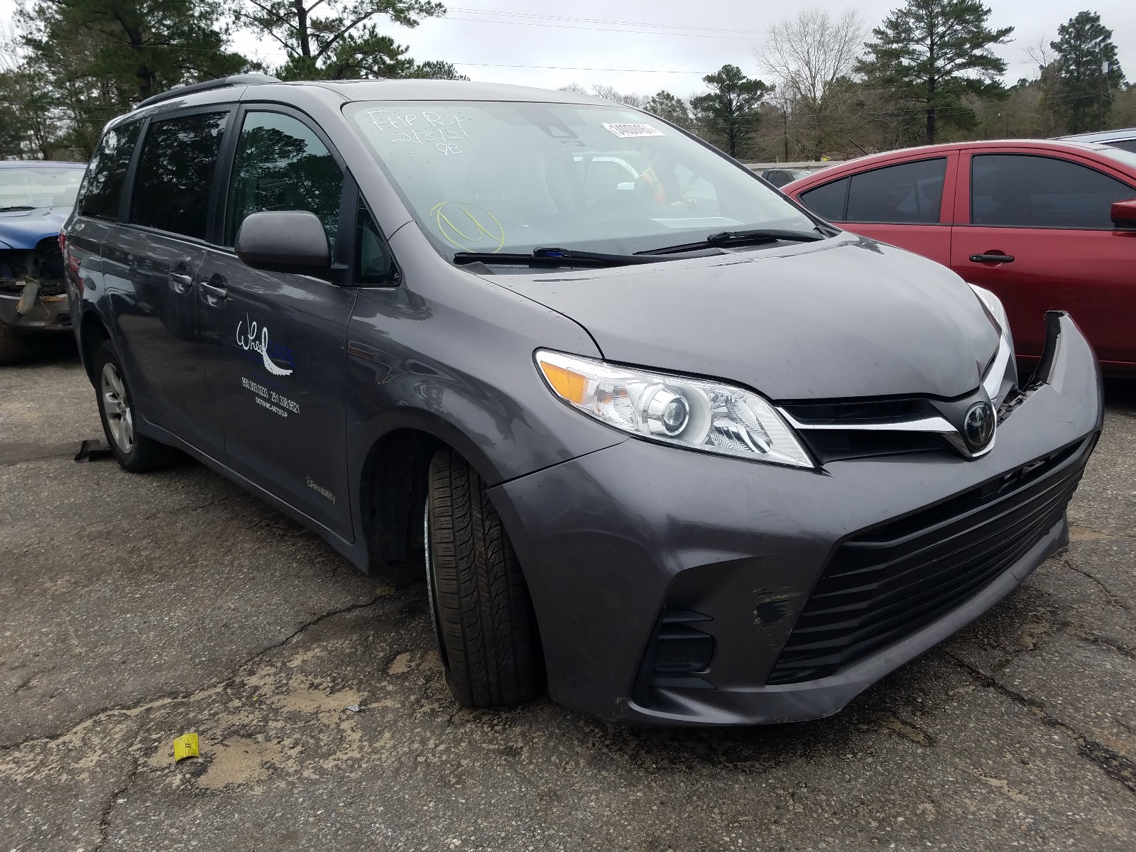 TOYOTA SIENNA LE 2018 5tdkz3dc0js910511