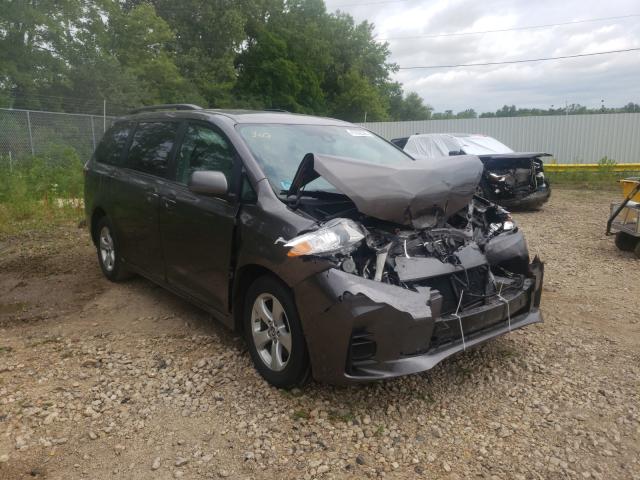 TOYOTA SIENNA LE 2018 5tdkz3dc0js911772