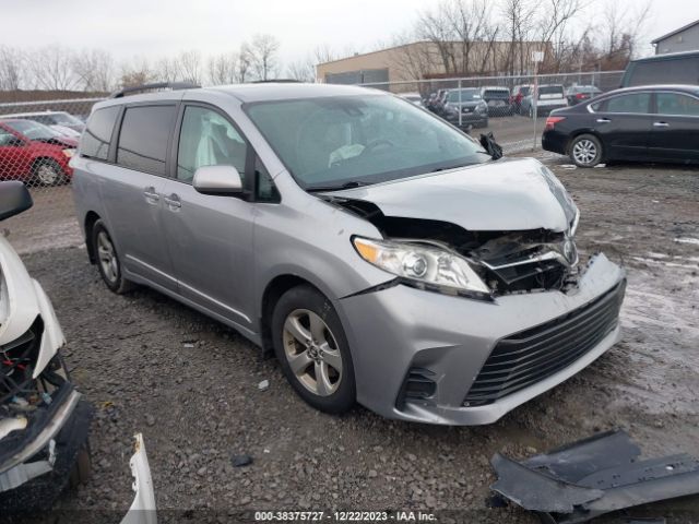 TOYOTA SIENNA 2018 5tdkz3dc0js962723