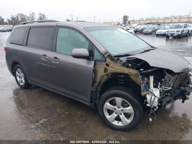 TOYOTA SIENNA 2017 5tdkz3dc1hs782838