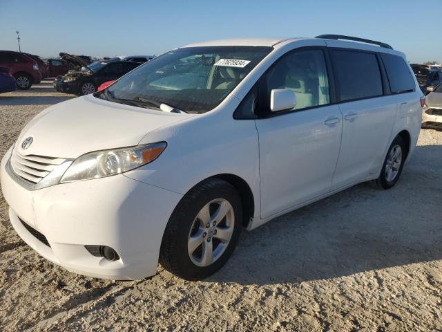 TOYOTA SIENNA LE 2017 5tdkz3dc1hs801789