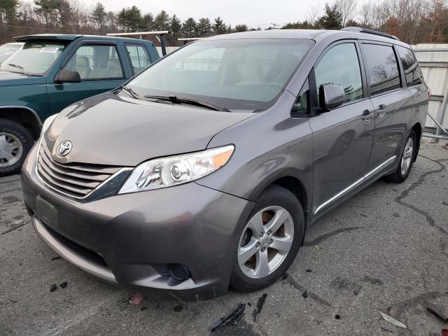 TOYOTA SIENNA LE 2017 5tdkz3dc1hs825803