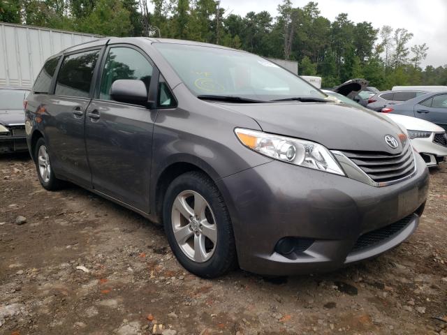 TOYOTA SIENNA LE 2017 5tdkz3dc1hs842410