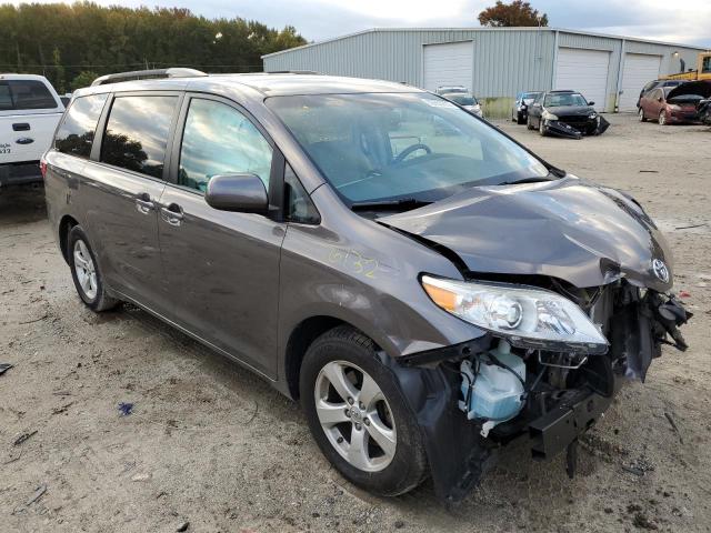 TOYOTA SIENNA LE 2017 5tdkz3dc1hs856730