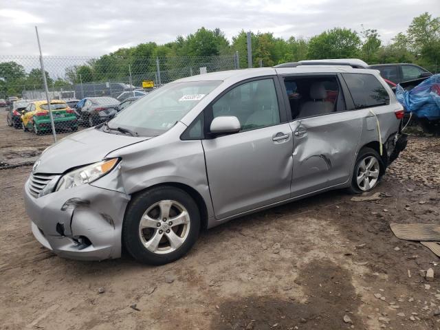 TOYOTA SIENNA LE 2017 5tdkz3dc1hs897889