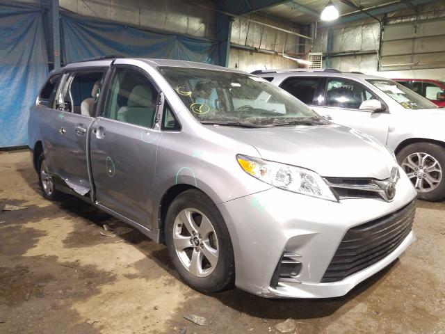 TOYOTA SIENNA LE 2018 5tdkz3dc1js905253