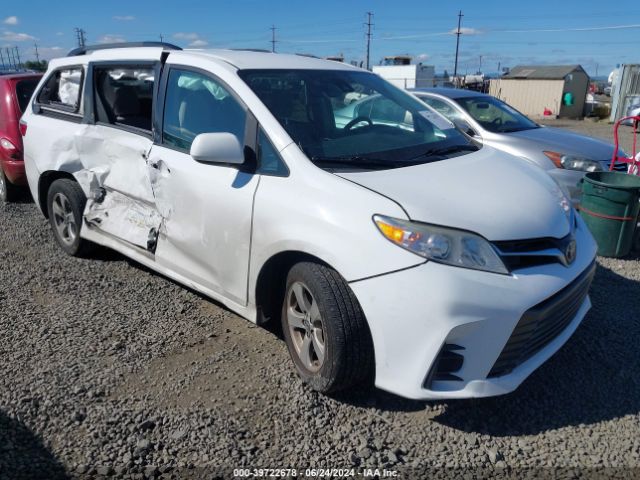 TOYOTA SIENNA 2018 5tdkz3dc1js906192