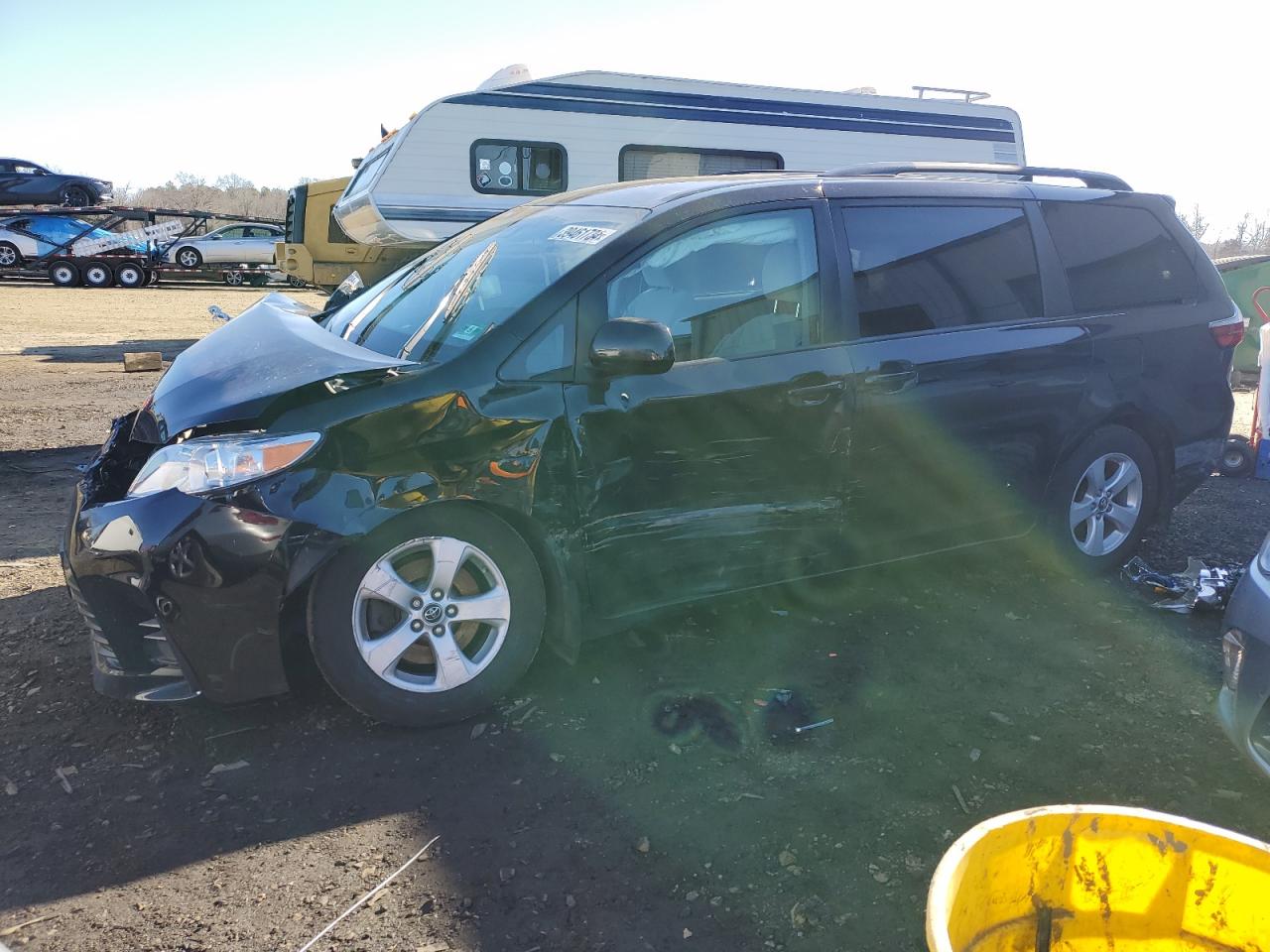 TOYOTA SIENNA 2018 5tdkz3dc1js946630