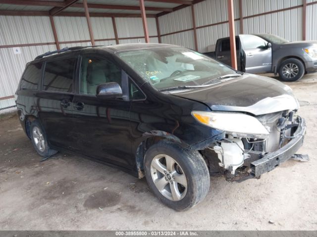 TOYOTA SIENNA 2018 5tdkz3dc1js947468