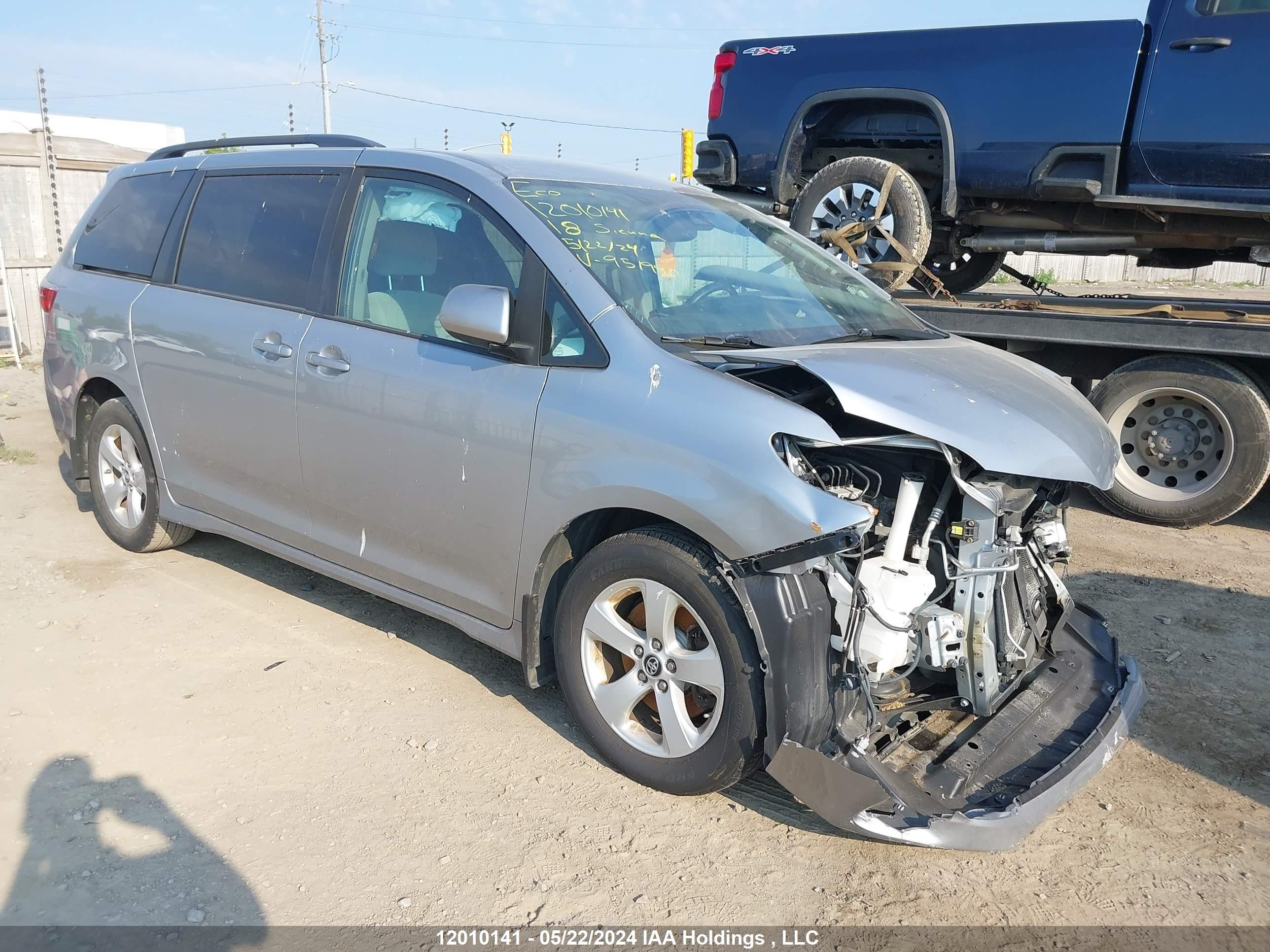 TOYOTA SIENNA 2018 5tdkz3dc1js951990