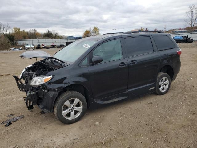 TOYOTA SIENNA LE 2019 5tdkz3dc1ks992105