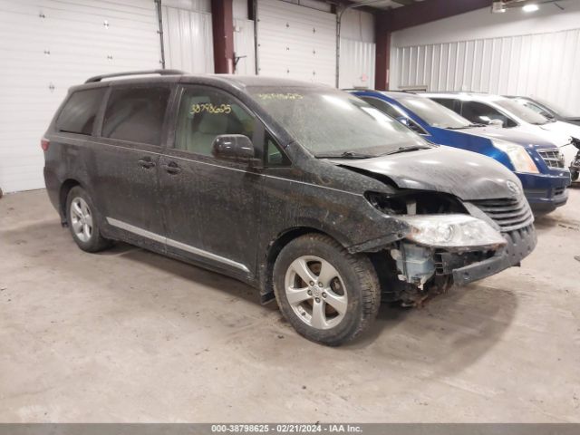 TOYOTA SIENNA 2017 5tdkz3dc2hs769130