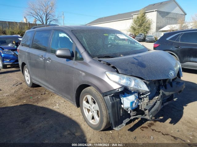 TOYOTA SIENNA 2017 5tdkz3dc2hs829455