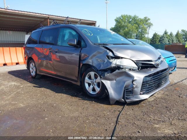 TOYOTA SIENNA 2018 5tdkz3dc2js904158