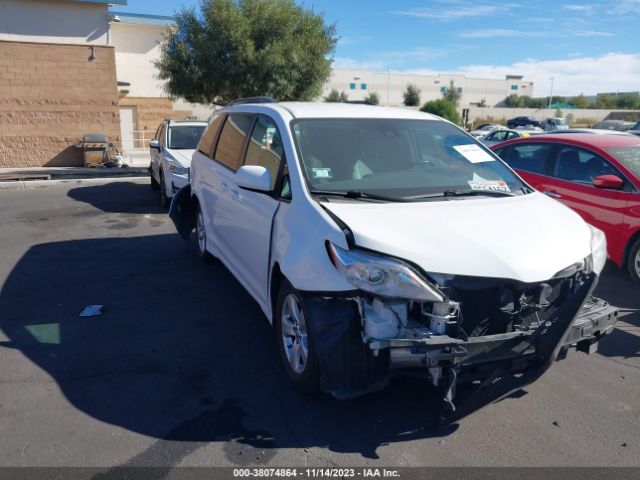 TOYOTA SIENNA 2018 5tdkz3dc2js906427