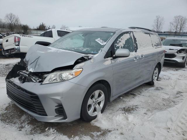 TOYOTA SIENNA LE 2018 5tdkz3dc2js926628