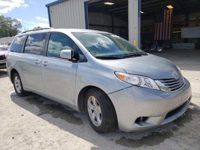 TOYOTA SIENNA LE 2017 5tdkz3dc3hs768505