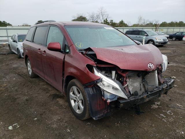 TOYOTA SIENNA LE 2017 5tdkz3dc3hs799978