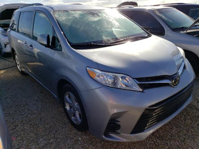 TOYOTA SIENNA LE 2018 5tdkz3dc3js920238