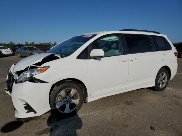 TOYOTA SIENNA LE 2018 5tdkz3dc3js936729