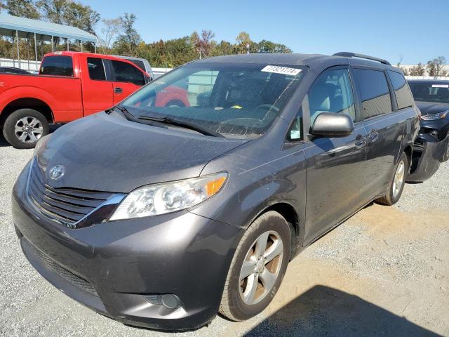 TOYOTA SIENNA LE 2017 5tdkz3dc4hs786821