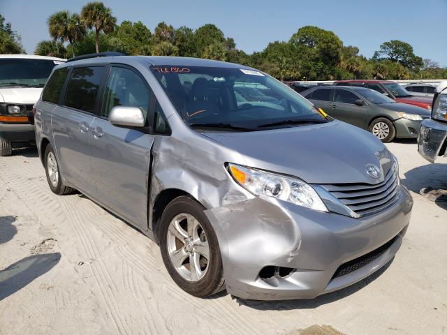 TOYOTA SIENNA LE 2017 5tdkz3dc4hs823768