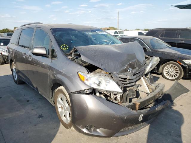 TOYOTA SIENNA LE 2017 5tdkz3dc4hs882478