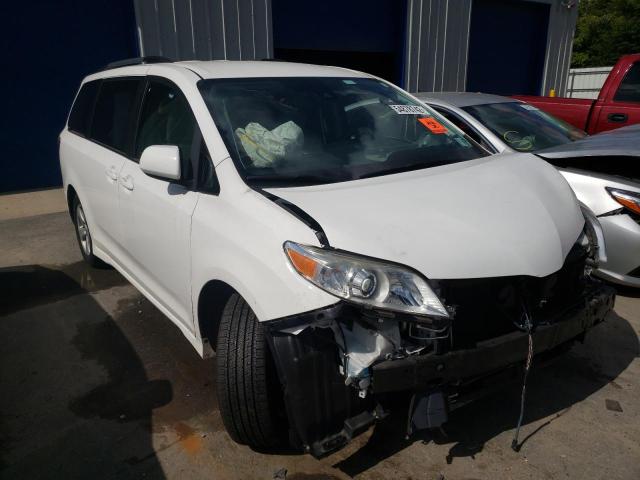 TOYOTA SIENNA LE 2018 5tdkz3dc4js913685