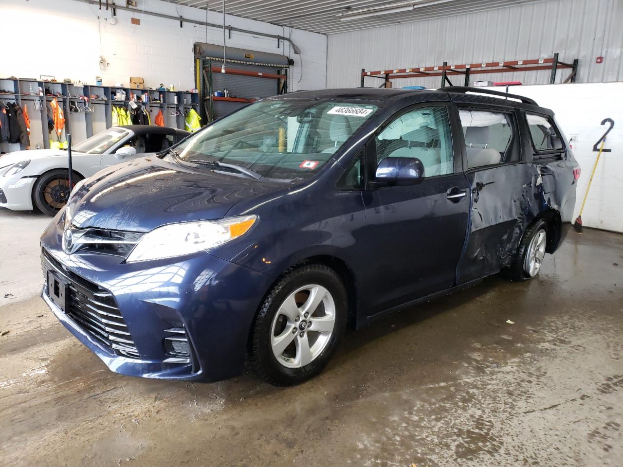 TOYOTA SIENNA 2019 5tdkz3dc4ks989019