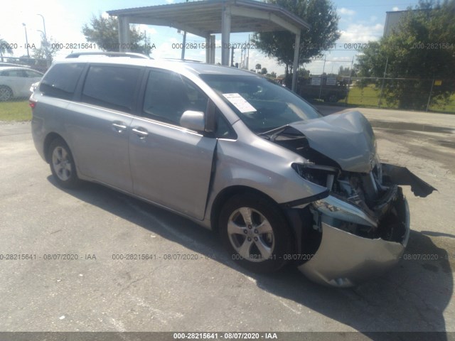 TOYOTA SIENNA 2017 5tdkz3dc5hs812472