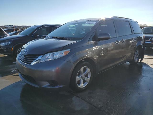 TOYOTA SIENNA LE 2017 5tdkz3dc5hs818675