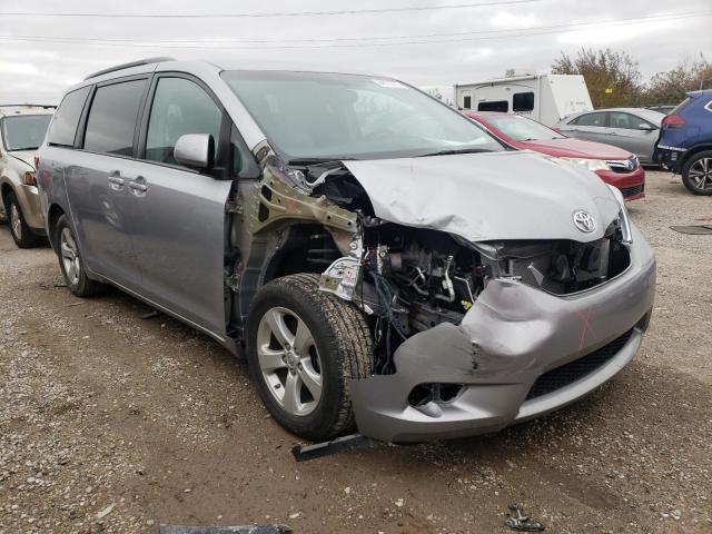 TOYOTA SIENNA LE 2017 5tdkz3dc5hs880125