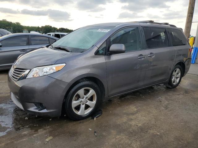 TOYOTA SIENNA LE 2017 5tdkz3dc5hs885325