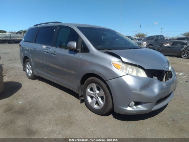 TOYOTA SIENNA 2017 5tdkz3dc5hs889620