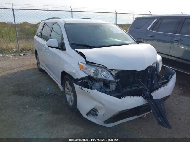 TOYOTA SIENNA 2018 5tdkz3dc5js942774