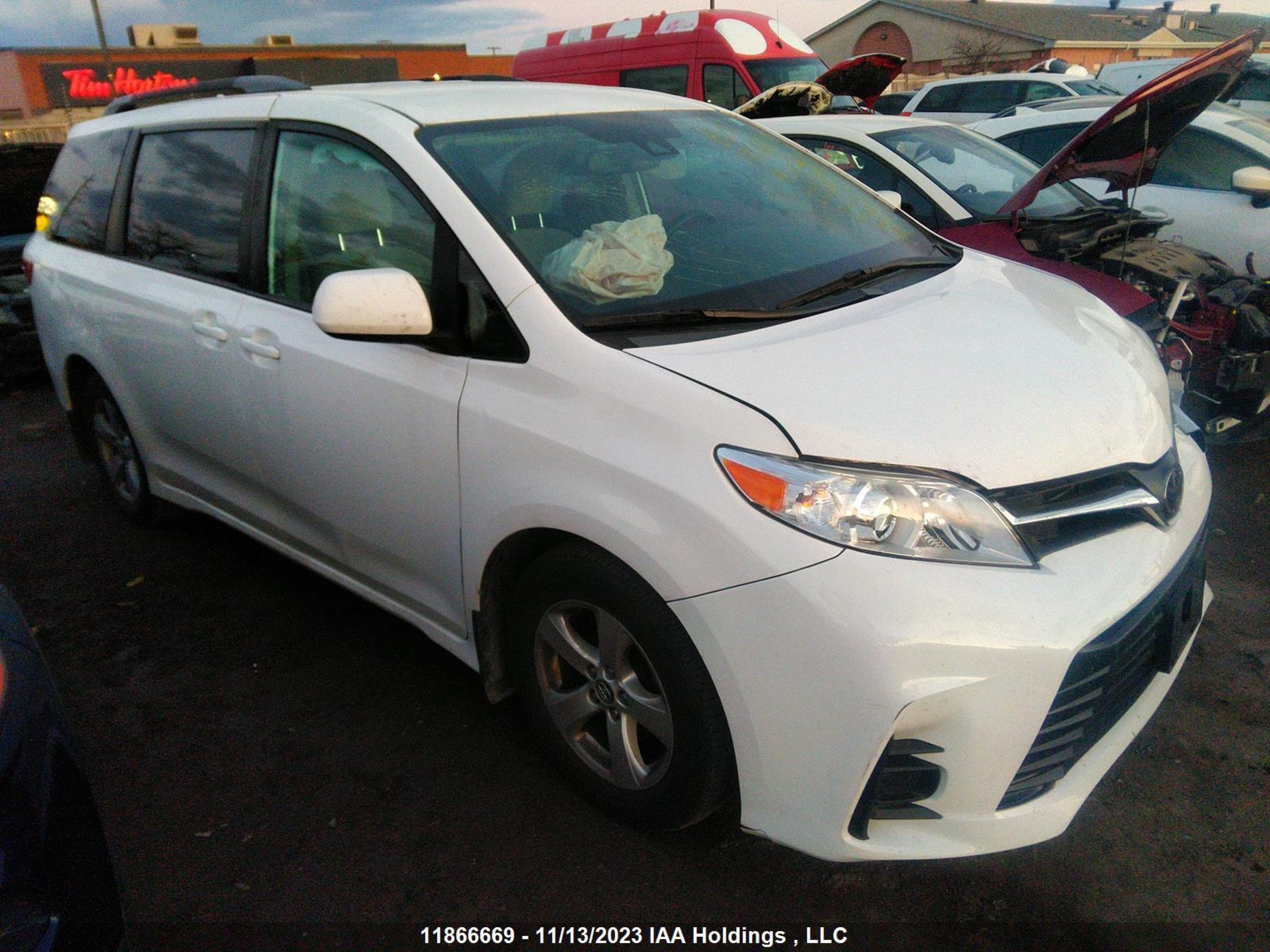 TOYOTA SIENNA 2019 5tdkz3dc5ks007224