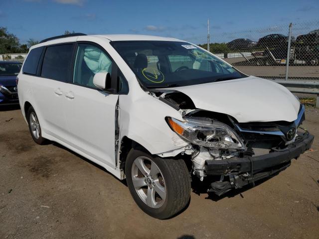 TOYOTA SIENNA LE 2019 5tdkz3dc5ks013573