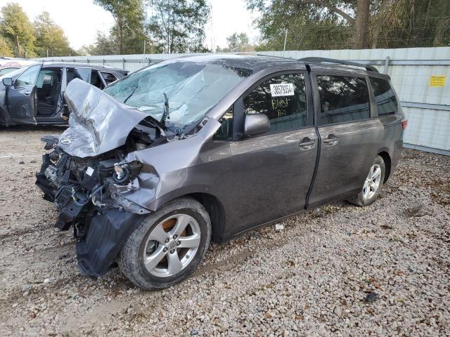 TOYOTA SIENNA LE 2017 5tdkz3dc6hs871899