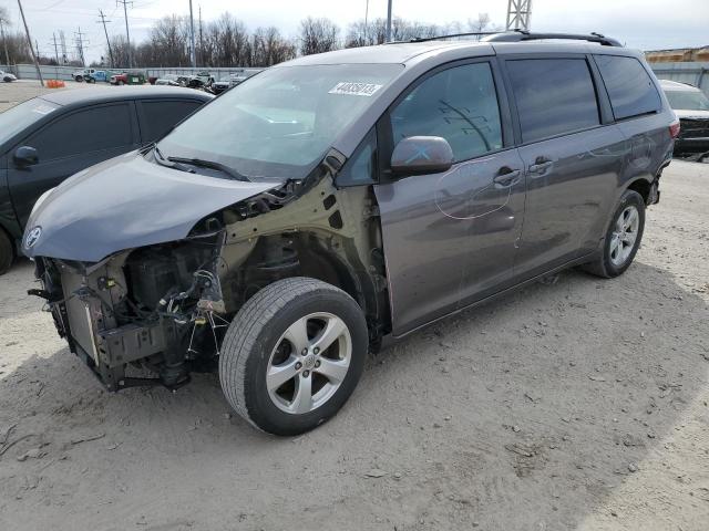 TOYOTA SIENNA LE 2017 5tdkz3dc6hs873751