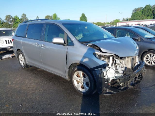 TOYOTA SIENNA 2017 5tdkz3dc6hs881395