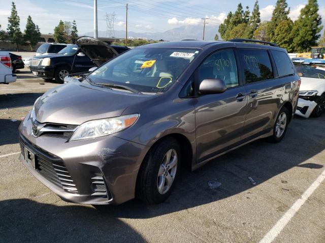 TOYOTA SIENNA LE 2018 5tdkz3dc6js918628