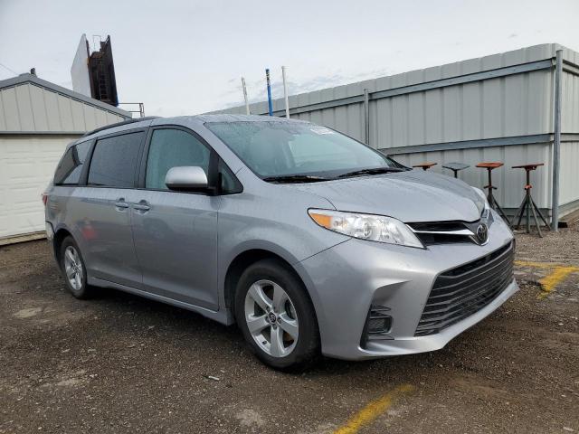 TOYOTA SIENNA LE 2018 5tdkz3dc6js954691