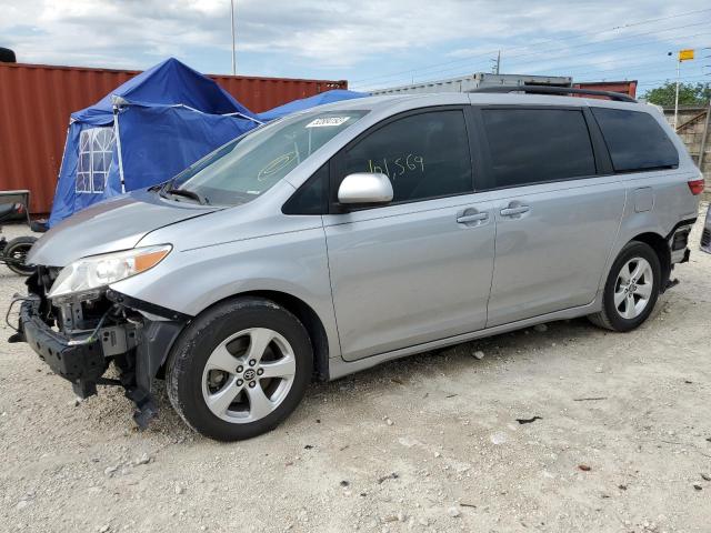 TOYOTA SIENNA LE 2018 5tdkz3dc6js960488