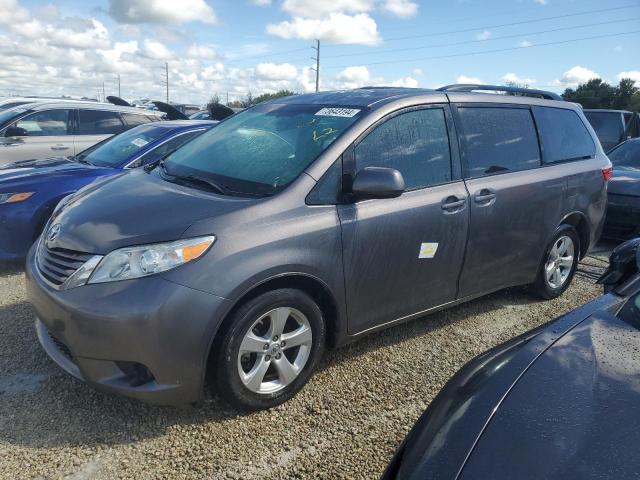 TOYOTA SIENNA LE 2017 5tdkz3dc7hs785596