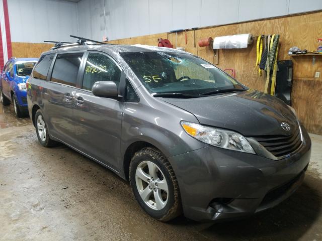 TOYOTA SIENNA LE 2017 5tdkz3dc7hs830049