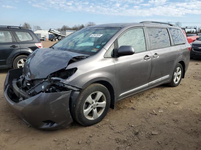 TOYOTA SIENNA LE 2017 5tdkz3dc7hs877534